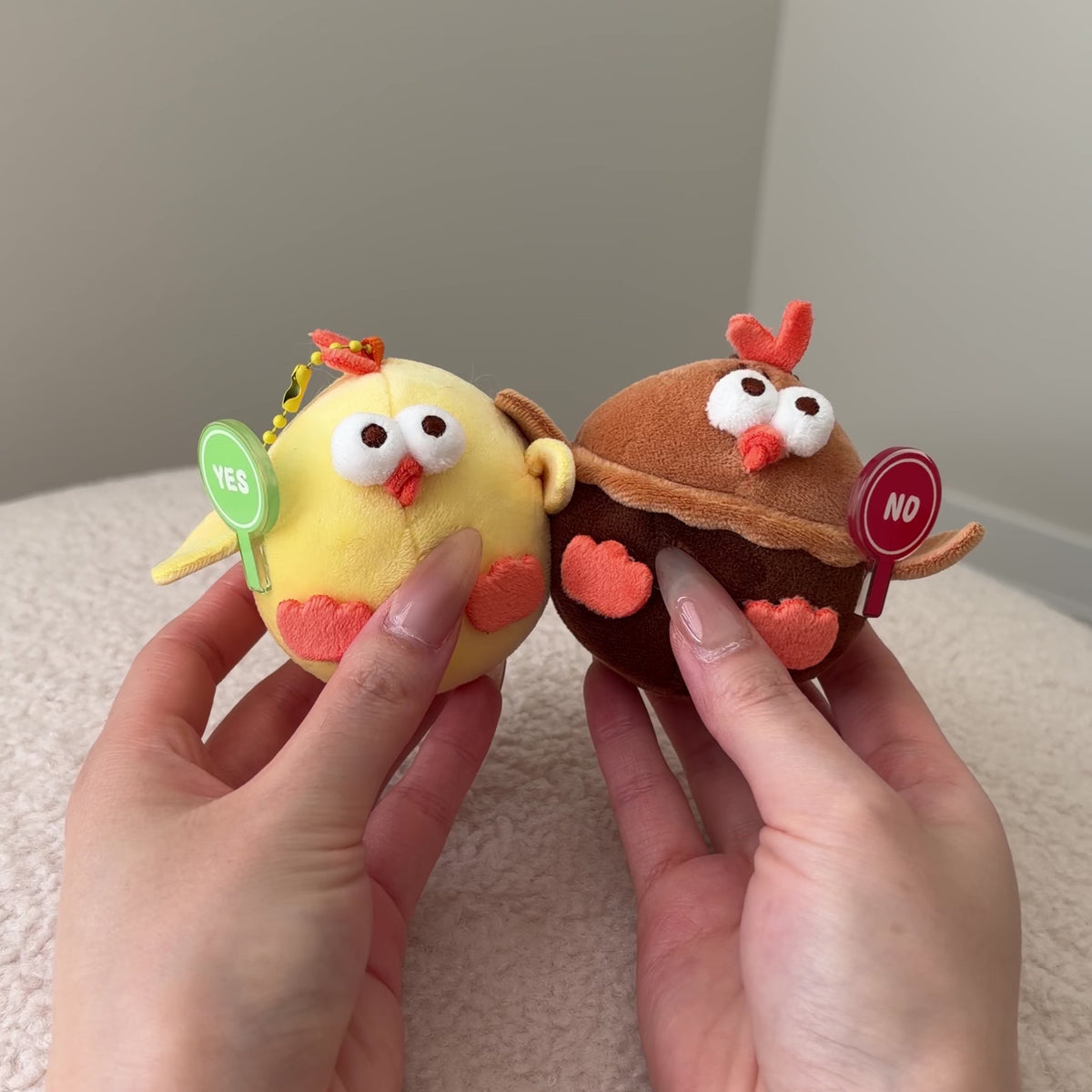 (NEW) Dundun Chicken Yes & Turkey No Soft Plush Magnetic Keychains (Set of 2)